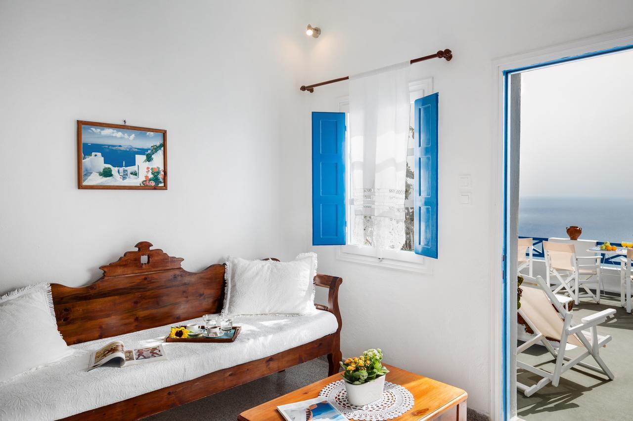 Annio Santorini * Imerovigli